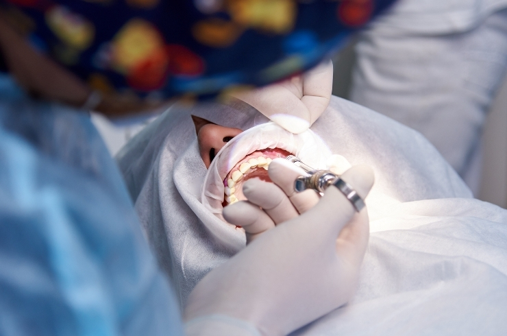 VR Dental Clinic